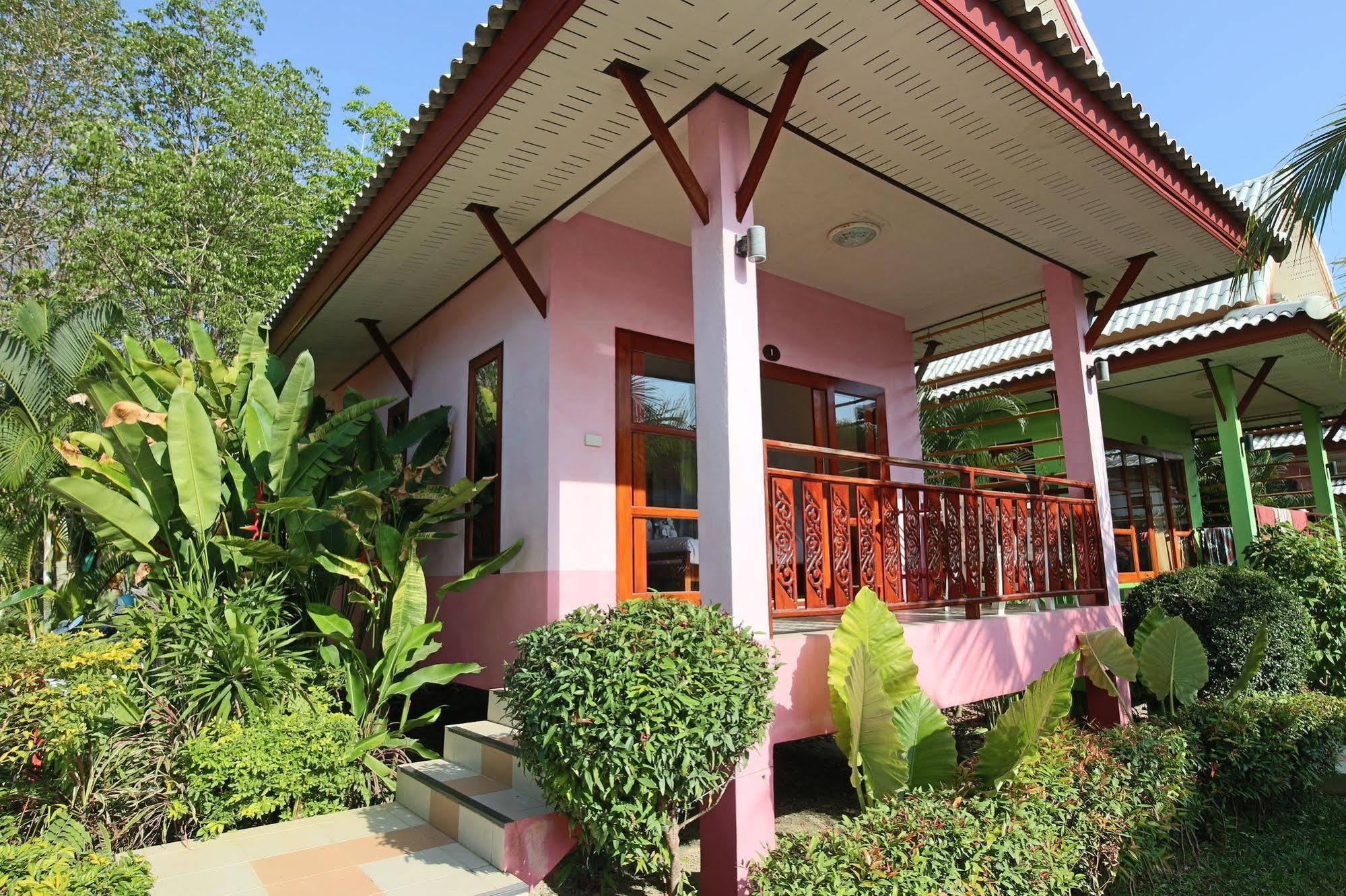 Pinky Bungalow Resort & Villa - Sha Extra Plus Ko Lanta Exterior foto